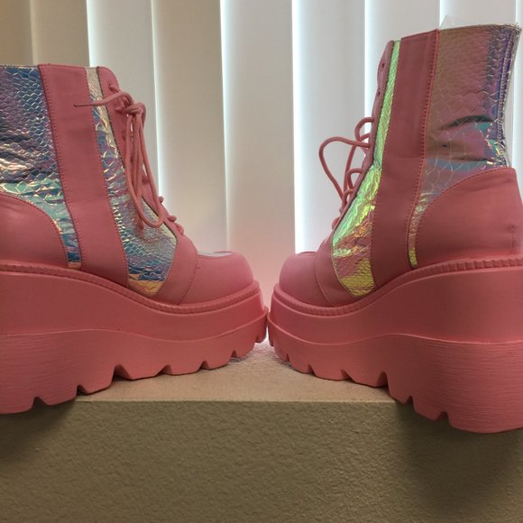 PRE LOVED - Pink Poison Platform Boots PNK/11 - SH246 - Picture 7 of 9